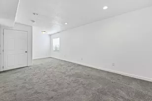 5525 N Hampton Way E, Stansbury Park, UT 84074 - Photo 25