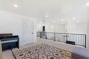 1364 E Beechwood Dr, Layton, UT 84040 - Photo 23