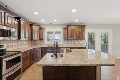 5058 W 5300 S, Hooper, UT 84315 - Photo 9