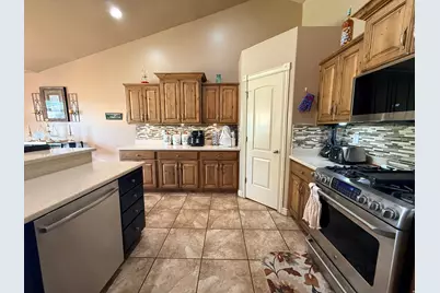 2801 N 2575 W, Farr West, UT 84404 - Photo 9