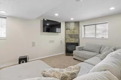 356 E 1325 N, Layton, UT 84041 - Photo 23