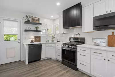 356 E 1325 N, Layton, UT 84041 - Photo 11