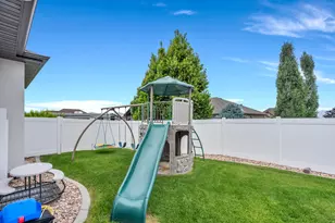 1049 S 300 E, Salem, UT 84653 - Photo 47