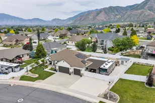 1049 S 300 E, Salem, UT 84653 - Photo 3