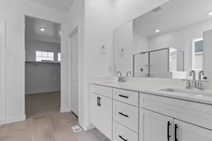 1066 E Ira Hodges Scenic Parkway, Eagle Mountain, UT 84005 - Photo 9