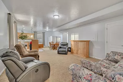 618 S 1350 E, Tooele, UT 84074 - Photo 25