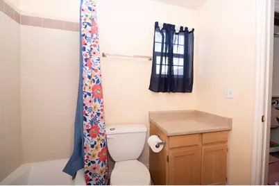 83 W 200 N, Centerville, UT 84014 - Photo 19