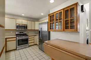 83 W 200 N, Centerville, UT 84014 - Photo 7