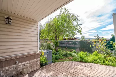 83 W 200 N, Centerville, UT 84014 - Photo 39