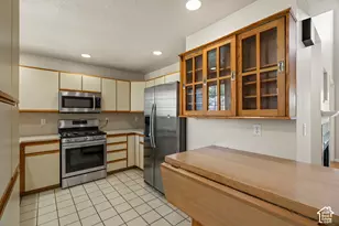 83 W 200 N, Centerville, UT 84014 - Photo 7