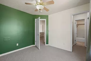 83 W 200 N, Centerville, UT 84014 - Photo 27
