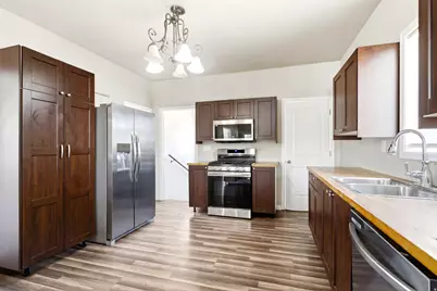 24 W Crystal Ave S, South Salt Lake, UT 84115 - Photo 9