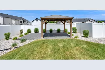 1823 S 2475 W, West Haven, UT 84401 - Photo 25