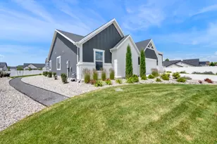 1823 S 2475 W, West Haven, UT 84401 - Photo 3