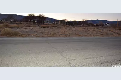 595 N Esquire Pkwy #7, Castle Dale, UT 84513 - Photo 3