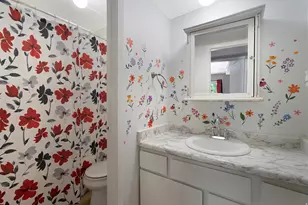 5561 S Willow Ln, Murray, UT 84107 - Photo 17