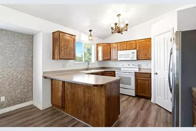 1676 W 525 N, West Point, UT 84015 - Photo 7