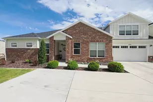10716 S Haven Fields Dr W, South Jordan, UT 84095 - Photo 1