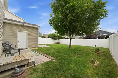 1977 N 2225 W, Clinton, UT 84015 - Photo 19