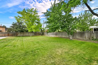 3338 W 4630 S, West Valley, UT 84119 - Photo 31