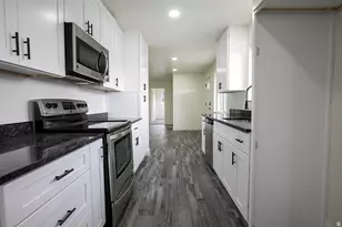36 W Marquette Dr, Midvale, UT 84047 - Photo 9