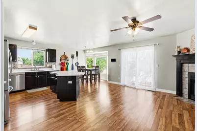 169 W 1900 S, Clearfield, UT 84015 - Photo 7