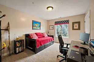 7126 S Griffiths Pl, Cottonwood Heights, UT 84121 - Photo 21