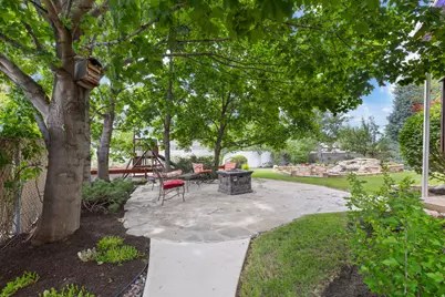 7126 S Griffiths Pl, Cottonwood Heights, UT 84121 - Photo 31