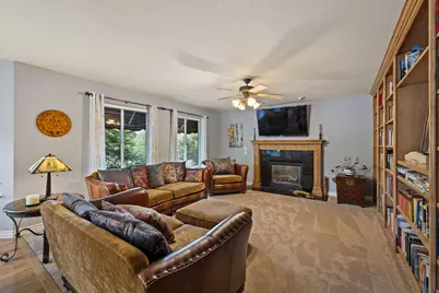 7126 S Griffiths Pl, Cottonwood Heights, UT 84121 - Photo 13