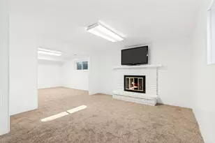 1178 N 200 E, Orem, UT 84057 - Photo 19