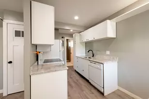 720 E 5th Ave N, Salt Lake City, UT 84103 - Photo 9