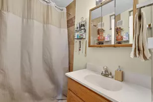 2330 E Heritage Wy, Salt Lake City, UT 84109 - Photo 9