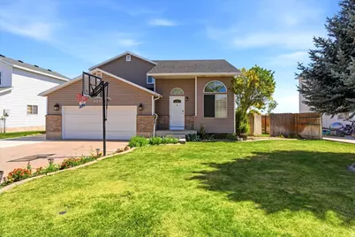 4251 W 5050 S, Roy, UT 84067 - Photo 3