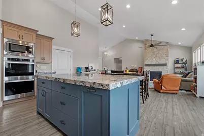7967 N Spring Valley Ln #321, Lake Point, UT 84074 - Photo 15