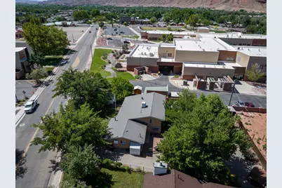 571 Mivida Dr, Moab, UT 84532 - Photo 23