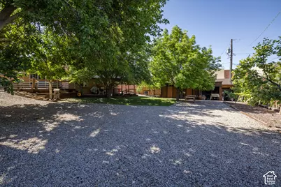 571 Mivida Dr, Moab, UT 84532 - Photo 17