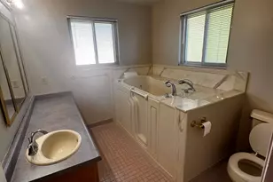 1404 S 1100 W, Syracuse, UT 84075 - Photo 19