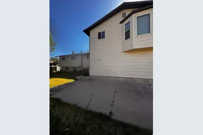 1404 S 1100 W, Syracuse, UT 84075 - Photo 5