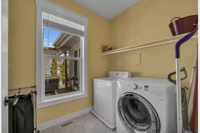 1932 W 200 N, Kaysville, UT 84037 - Photo 15