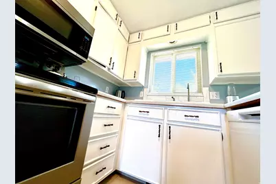 373 E 10450 S, Sandy, UT 84070 - Photo 9