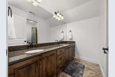 1635 E 1060 N, Lehi, UT 84043 - Photo 15