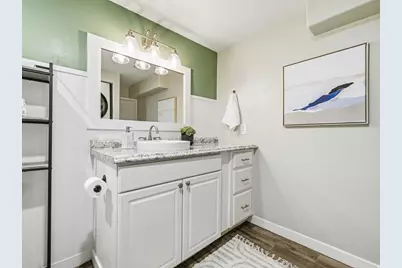 1107 E 300 S, Bountiful, UT 84010 - Photo 29