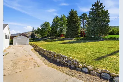 1107 E 300 S, Bountiful, UT 84010 - Photo 3