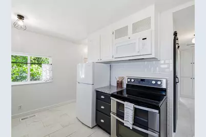 1107 E 300 S, Bountiful, UT 84010 - Photo 13