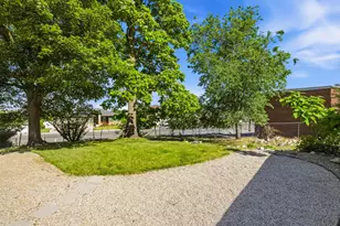 1107 E 300 S, Bountiful, UT 84010 - Photo 35