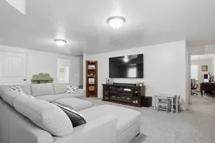 144 E 650 S, Smithfield, UT 84335 - Photo 17