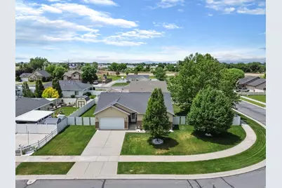 779 S 1250 W, Marriott-Slaterville City, UT 84404 - Photo 25