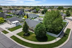 779 S 1250 W, Marriott-Slaterville City, UT 84404 - Photo 27