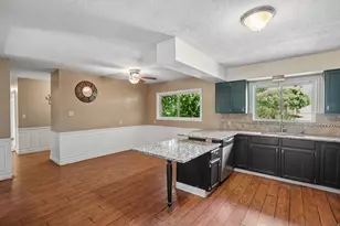 2031 N 1500 W, Clinton, UT 84015 - Photo 11