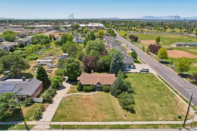 2031 N 1500 W, Clinton, UT 84015 - Photo 1
